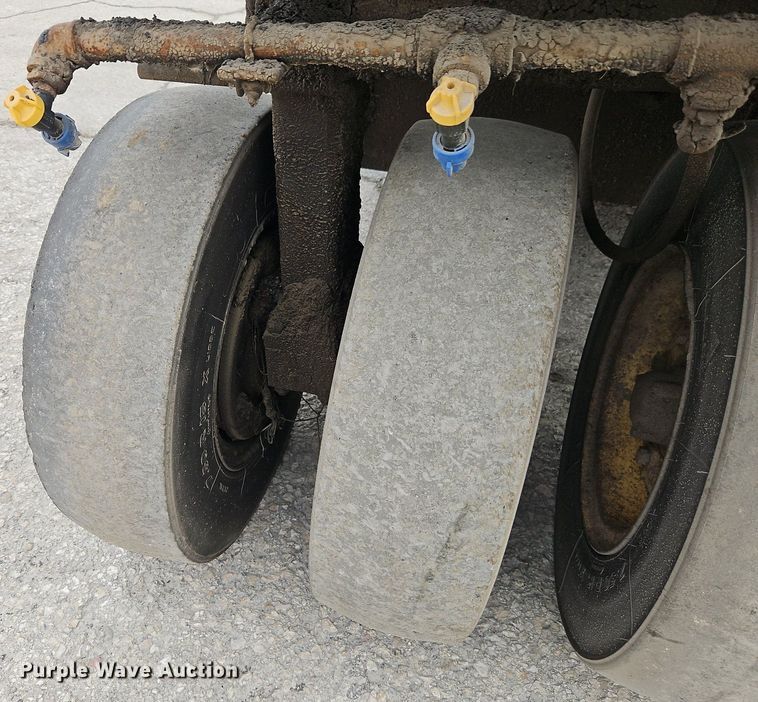 image for item DN7230 Bomag BW12R pneumatic roller