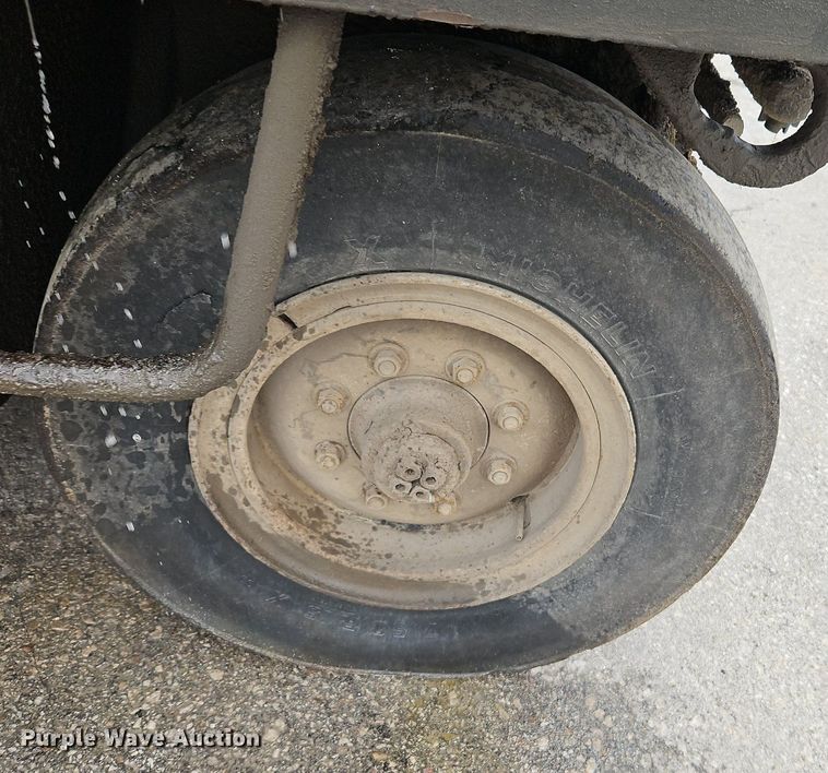 image for item DN7230 Bomag BW12R pneumatic roller