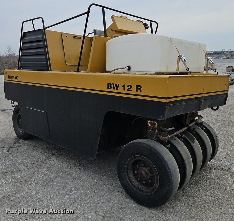 image for item DN7231 1989 Bomag BW12R pneumatic roller