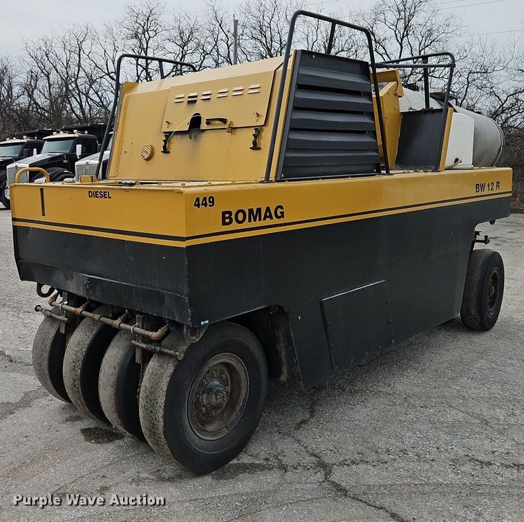 image for item DN7231 1989 Bomag BW12R pneumatic roller
