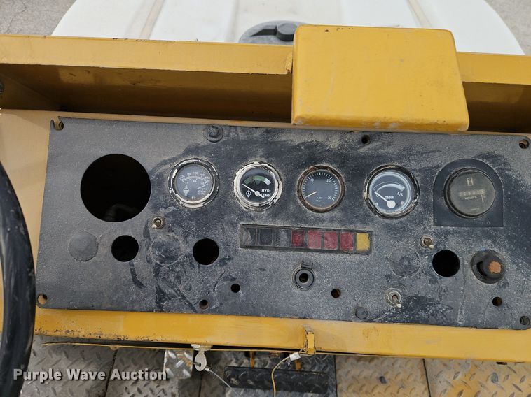 image for item DN7231 1989 Bomag BW12R pneumatic roller