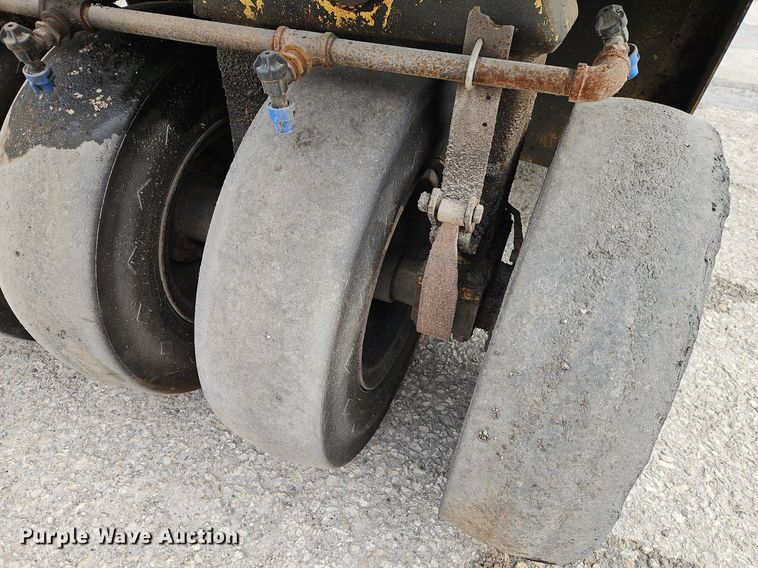 image for item DN7231 1989 Bomag BW12R pneumatic roller