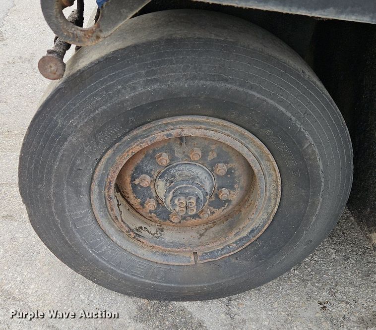 image for item DN7231 1989 Bomag BW12R pneumatic roller