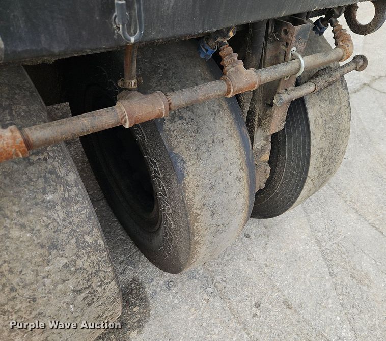 image for item DN7231 1989 Bomag BW12R pneumatic roller