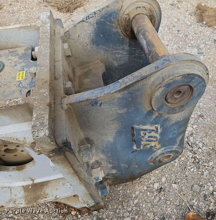 image for item DN7232 Furukawa Rock Drill FX475QTV breaker