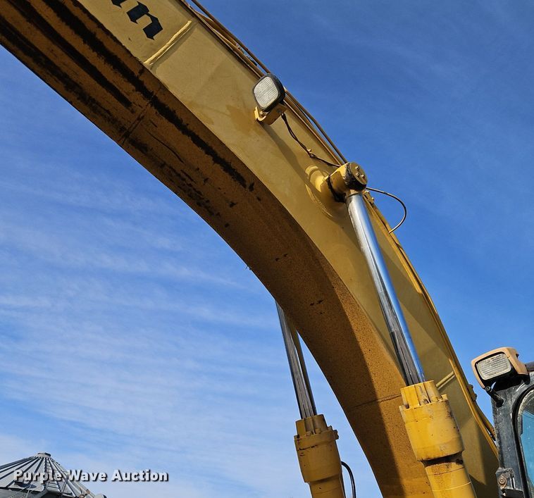 image for item DN7233 2005 Caterpillar  322C L excavator