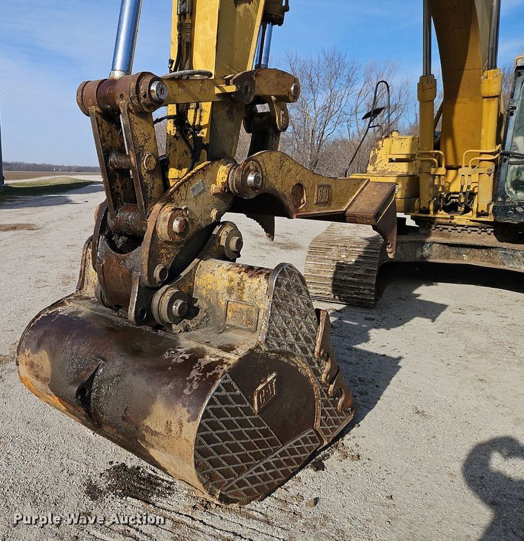 image for item DN7233 2005 Caterpillar  322C L excavator