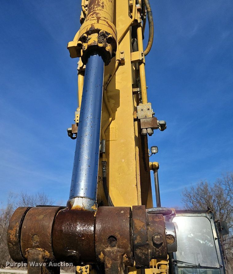 image for item DN7233 2005 Caterpillar  322C L excavator