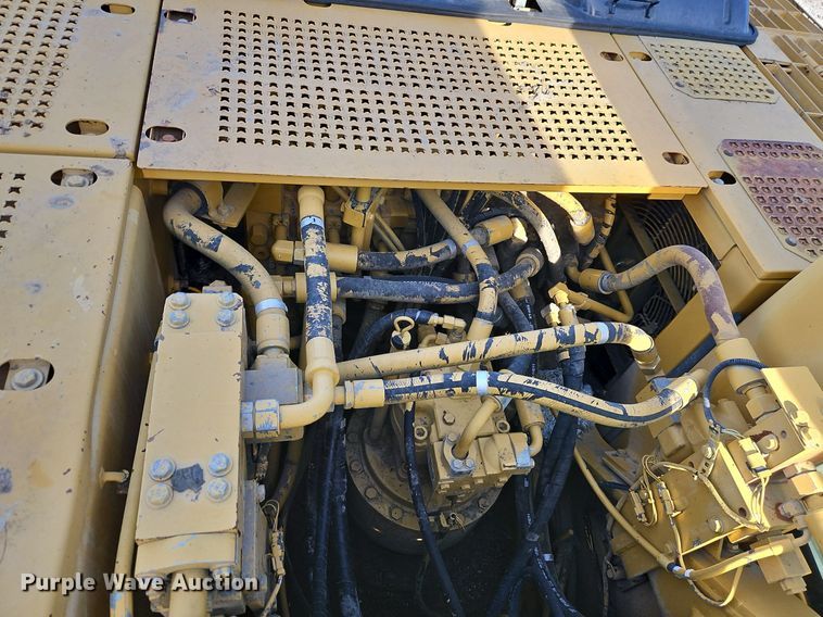 image for item DN7233 2005 Caterpillar  322C L excavator