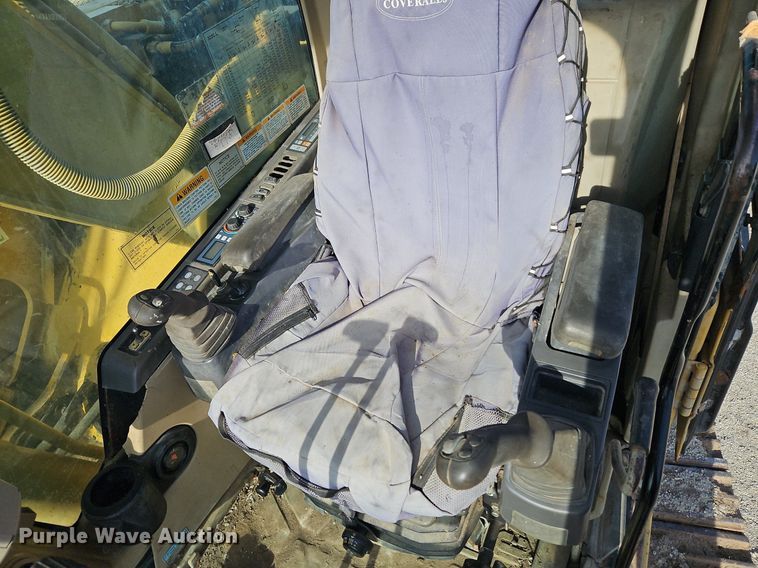 image for item DN7233 2005 Caterpillar  322C L excavator