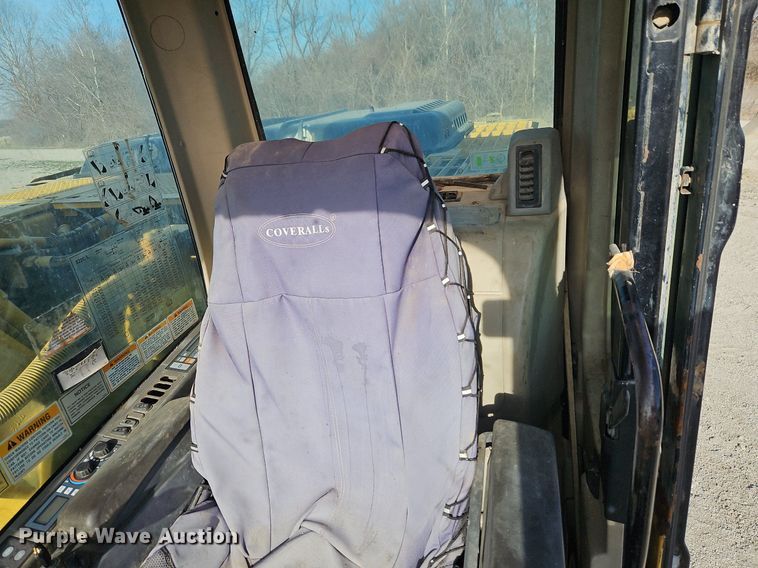 image for item DN7233 2005 Caterpillar  322C L excavator