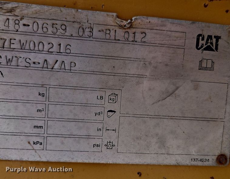 image for item DN7234 2001 Caterpillar    143H motor grader