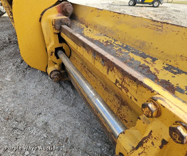 image for item DN7234 2001 Caterpillar    143H motor grader