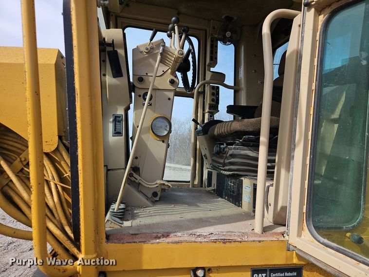 image for item DN7234 2001 Caterpillar    143H motor grader
