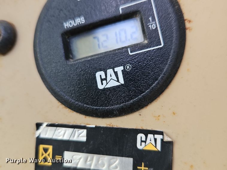 image for item DN7234 2001 Caterpillar    143H motor grader