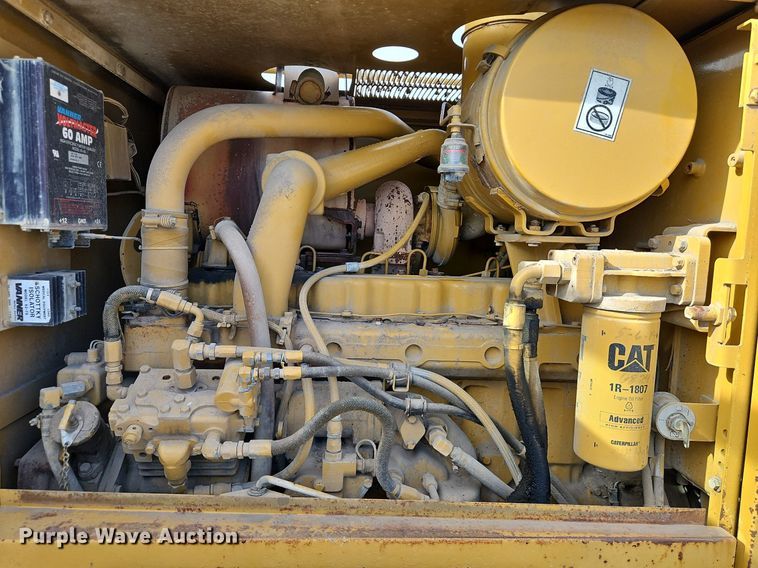 image for item DN7234 2001 Caterpillar    143H motor grader
