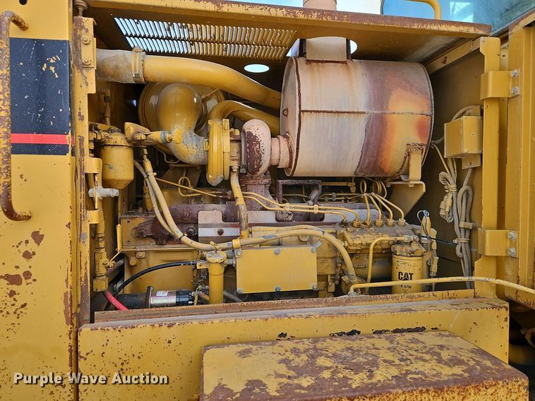 image for item DN7234 2001 Caterpillar    143H motor grader