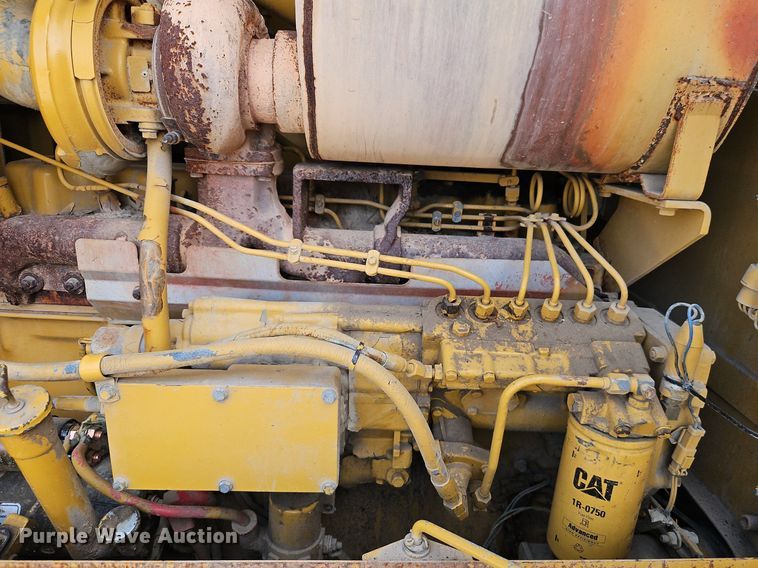 image for item DN7234 2001 Caterpillar    143H motor grader