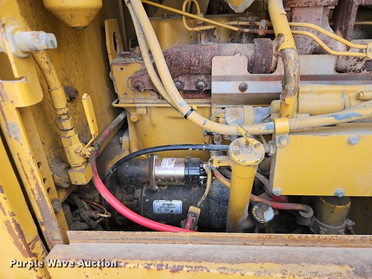 image for item DN7234 2001 Caterpillar    143H motor grader