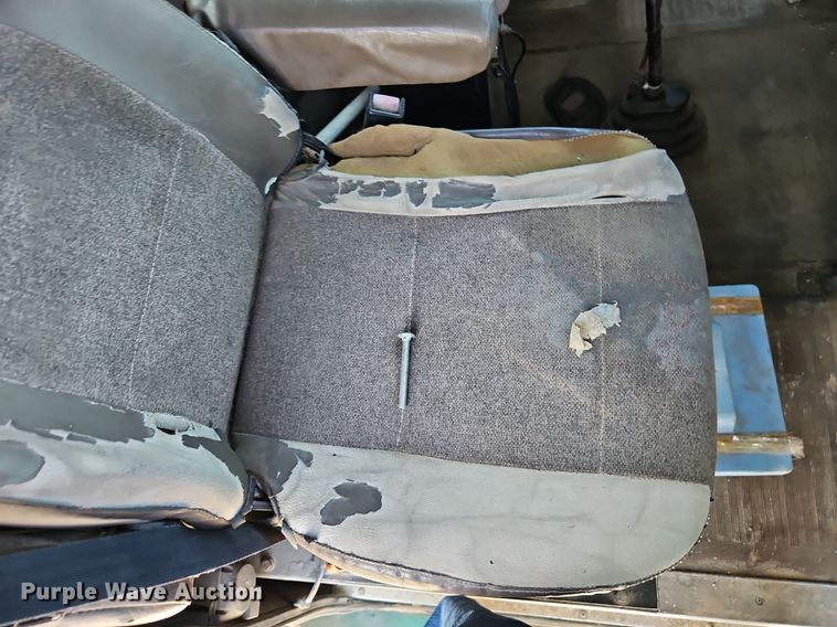 image for item DN7242 1993 International  9400 drilling rig truck