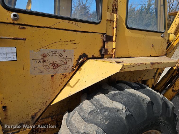 image for item DN7244 1974 Case 580B backhoe