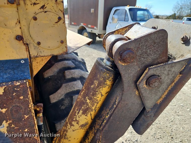 image for item DN7244 1974 Case 580B backhoe