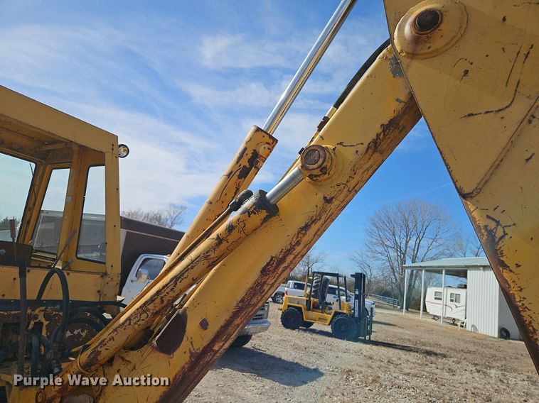 image for item DN7244 1974 Case 580B backhoe