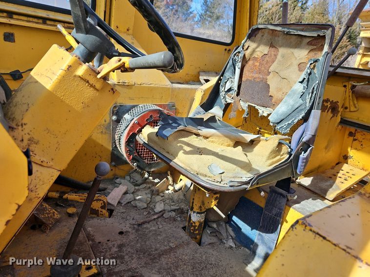 image for item DN7244 1974 Case 580B backhoe