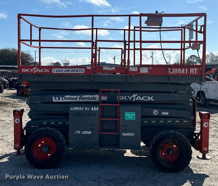 image for item DN7675 2014 Skyjack  SJ8841 scissor lift
