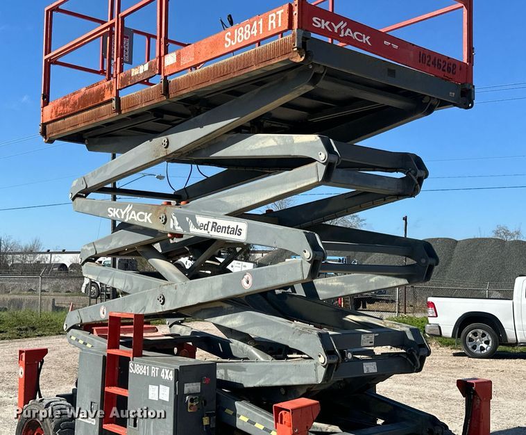 image for item DN7675 2014 Skyjack  SJ8841 scissor lift