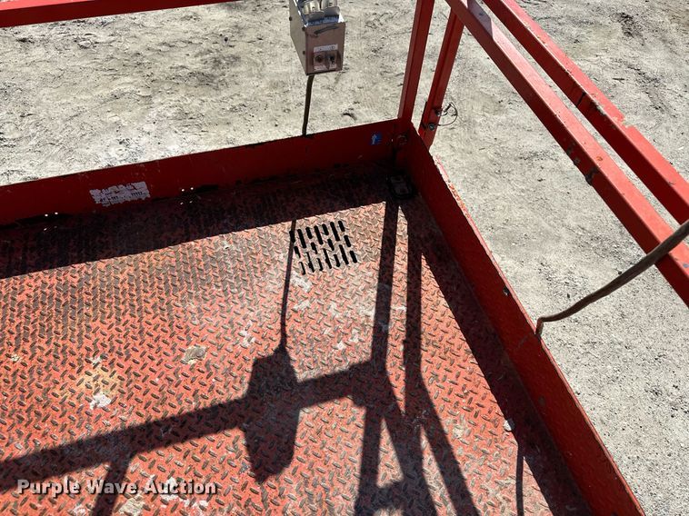 image for item DN7675 2014 Skyjack  SJ8841 scissor lift