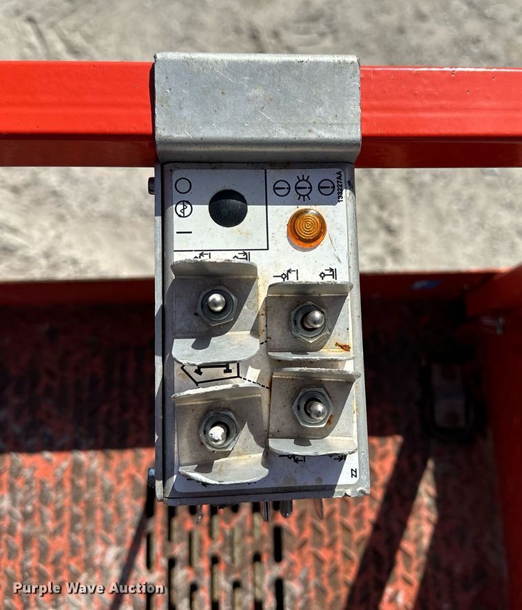 image for item DN7675 2014 Skyjack  SJ8841 scissor lift