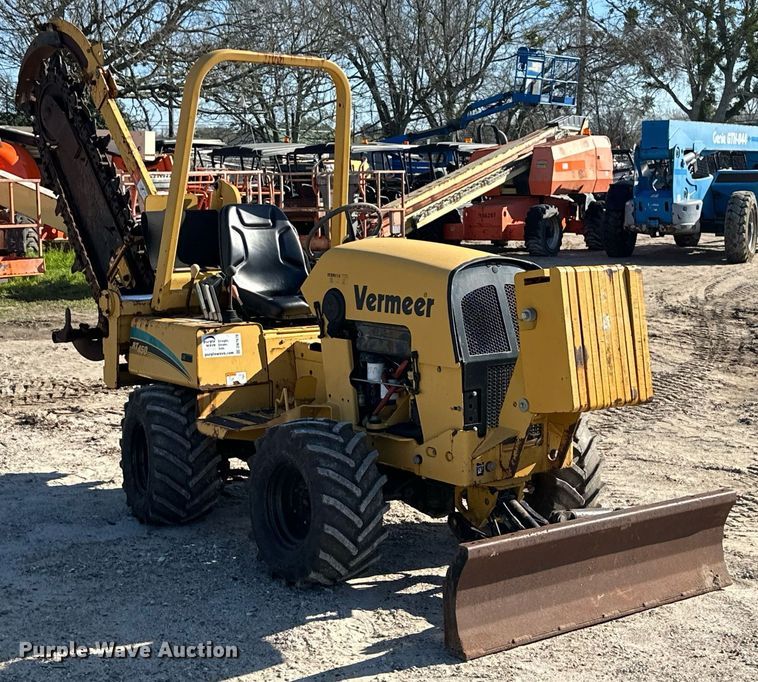 image for item DN7676 2006 Vermeer RT450 trencher