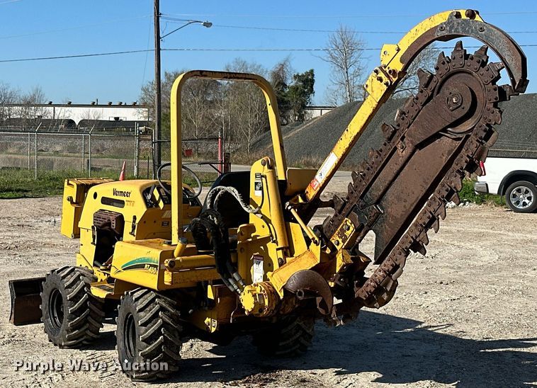 image for item DN7676 2006 Vermeer RT450 trencher