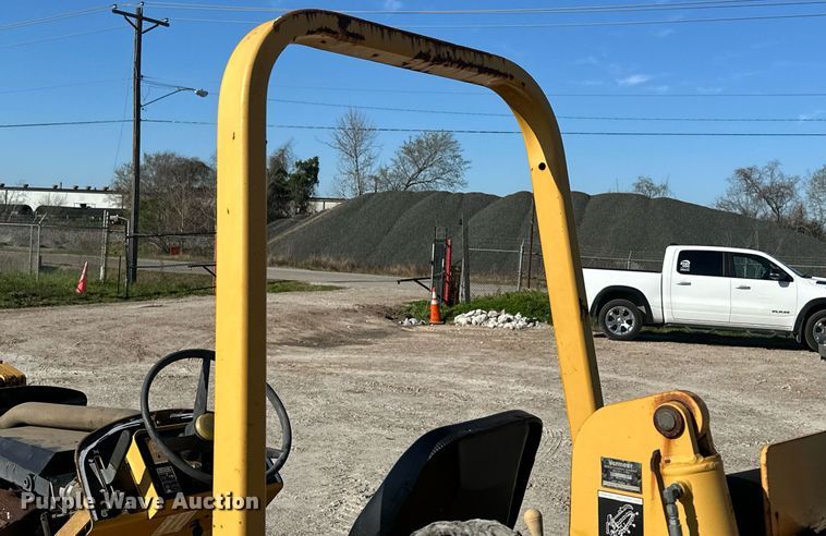 image for item DN7676 2006 Vermeer RT450 trencher