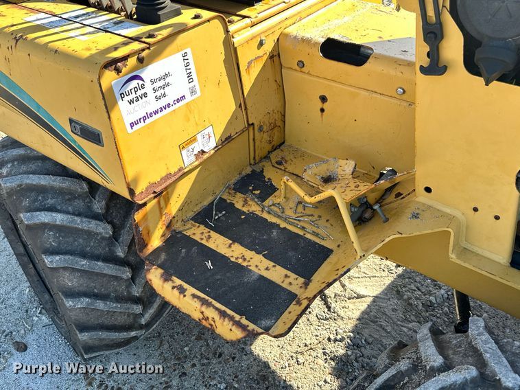 image for item DN7676 2006 Vermeer RT450 trencher