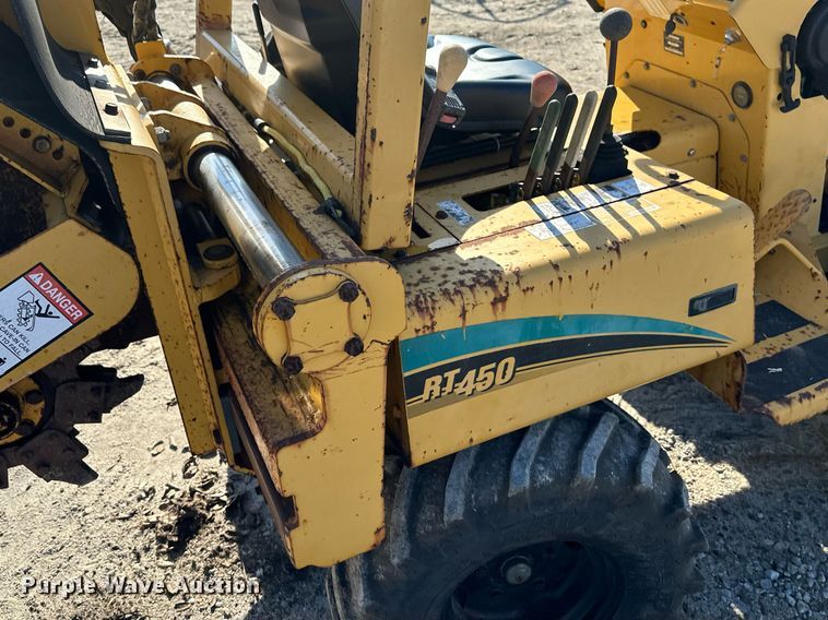 image for item DN7676 2006 Vermeer RT450 trencher