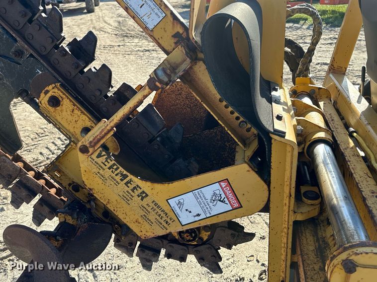 image for item DN7676 2006 Vermeer RT450 trencher