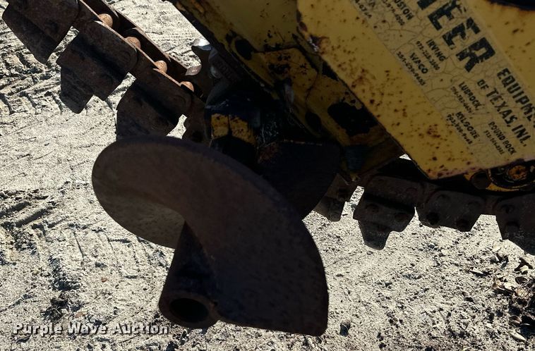 image for item DN7676 2006 Vermeer RT450 trencher