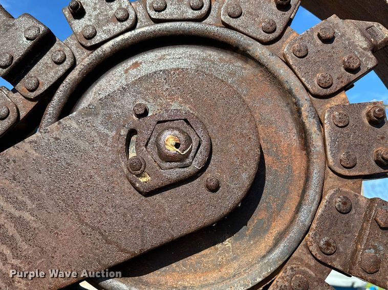 image for item DN7676 2006 Vermeer RT450 trencher