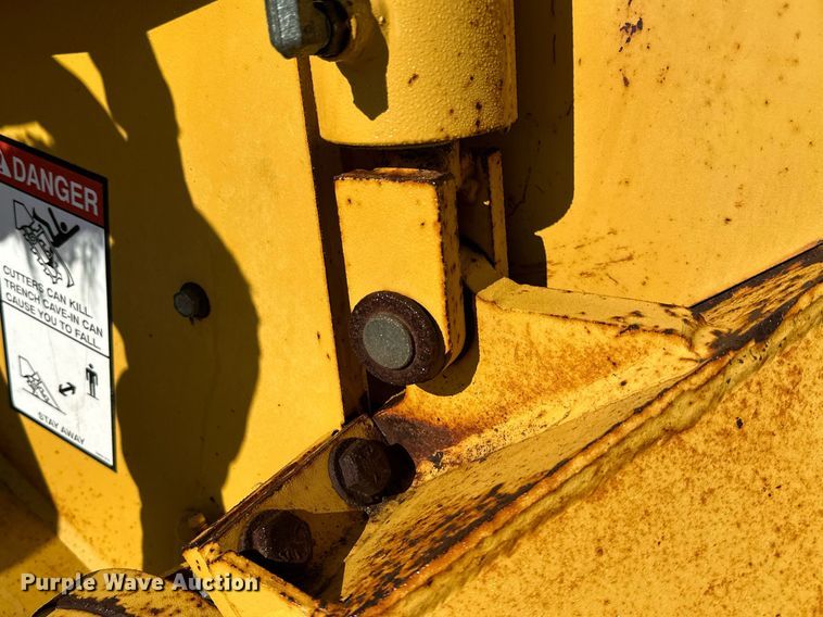 image for item DN7676 2006 Vermeer RT450 trencher