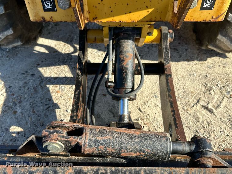 image for item DN7676 2006 Vermeer RT450 trencher