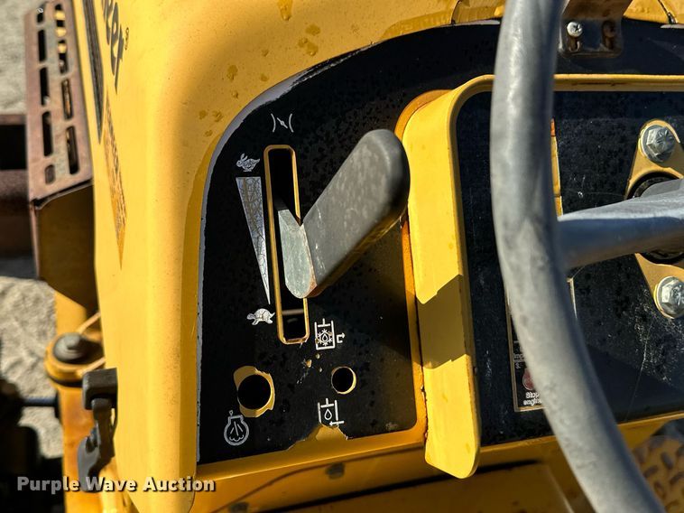 image for item DN7676 2006 Vermeer RT450 trencher