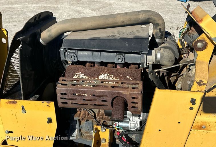 image for item DN7676 2006 Vermeer RT450 trencher