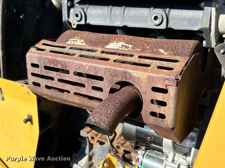 image for item DN7676 2006 Vermeer RT450 trencher