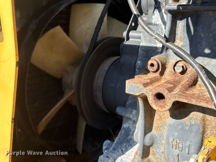 image for item DN7676 2006 Vermeer RT450 trencher