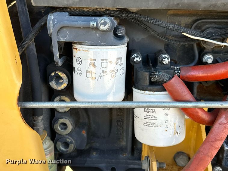 image for item DN7676 2006 Vermeer RT450 trencher