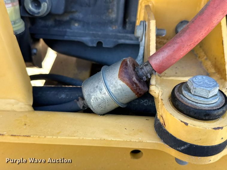 image for item DN7676 2006 Vermeer RT450 trencher