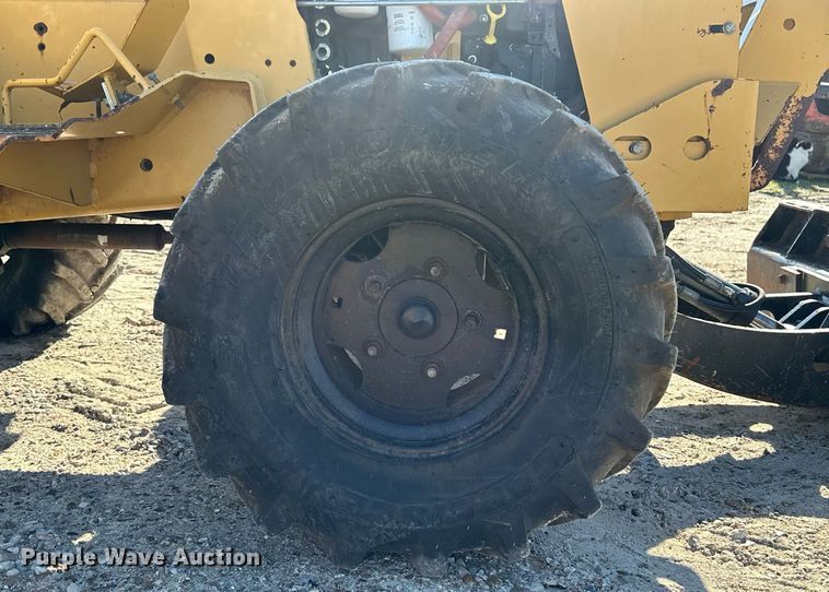 image for item DN7676 2006 Vermeer RT450 trencher