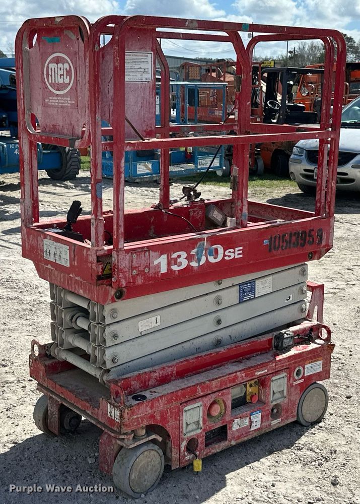 image for item DN7677 2016 MEC 1330SE scissor lift